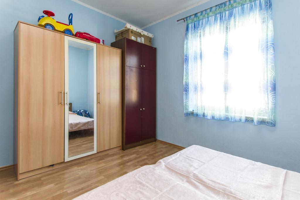 Apartment Amber Koromačno Zimmer foto